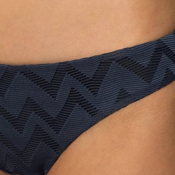 NWT Tavik Navy Ali Mini Swim Bottom Textured Chevron - Extra Small - Picture 7 of 9